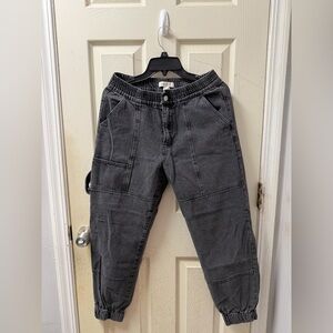 ❤️ Forever 21 Charcoal Gray Jogger Utility Pants